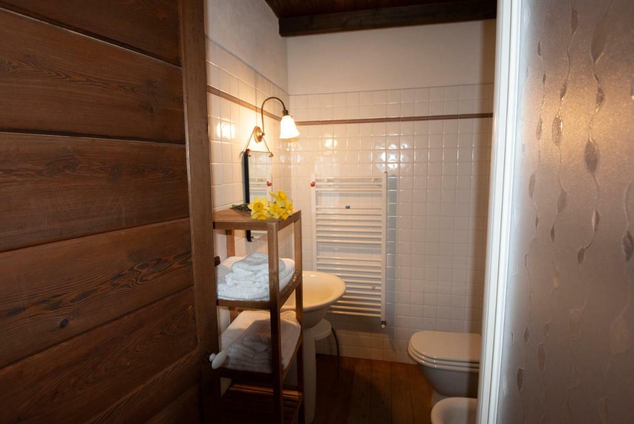 Guesthouse San Giulio San Maurizio D'opaglio Exteriör bild